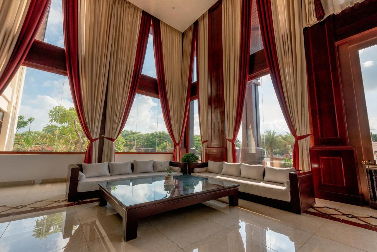 36Manor International Sport Hotel Vientiane Extérieur photo