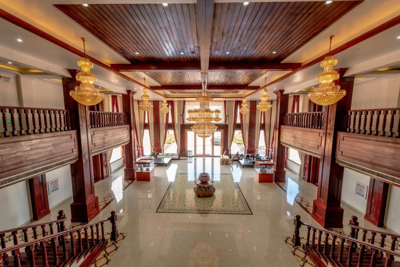 36Manor International Sport Hotel Vientiane Extérieur photo