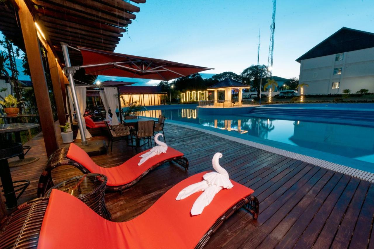 36Manor International Sport Hotel Vientiane Extérieur photo