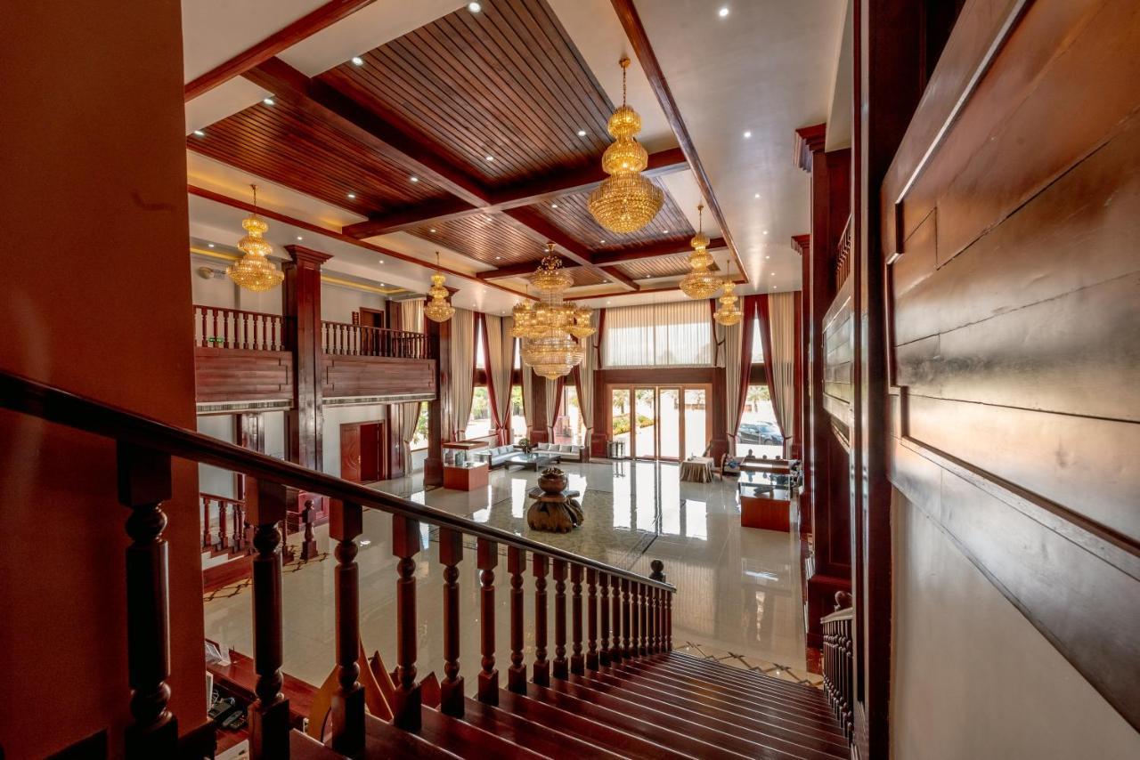 36Manor International Sport Hotel Vientiane Extérieur photo