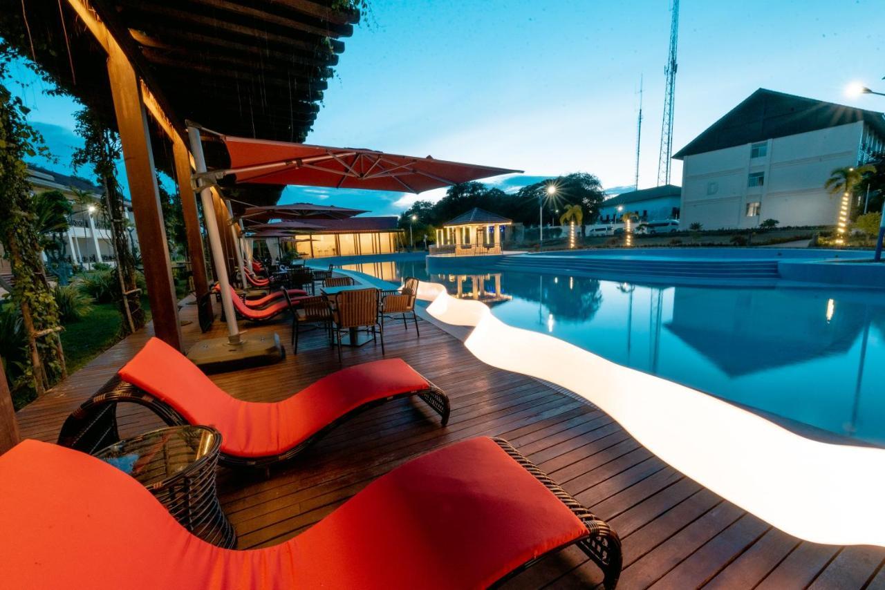 36Manor International Sport Hotel Vientiane Extérieur photo
